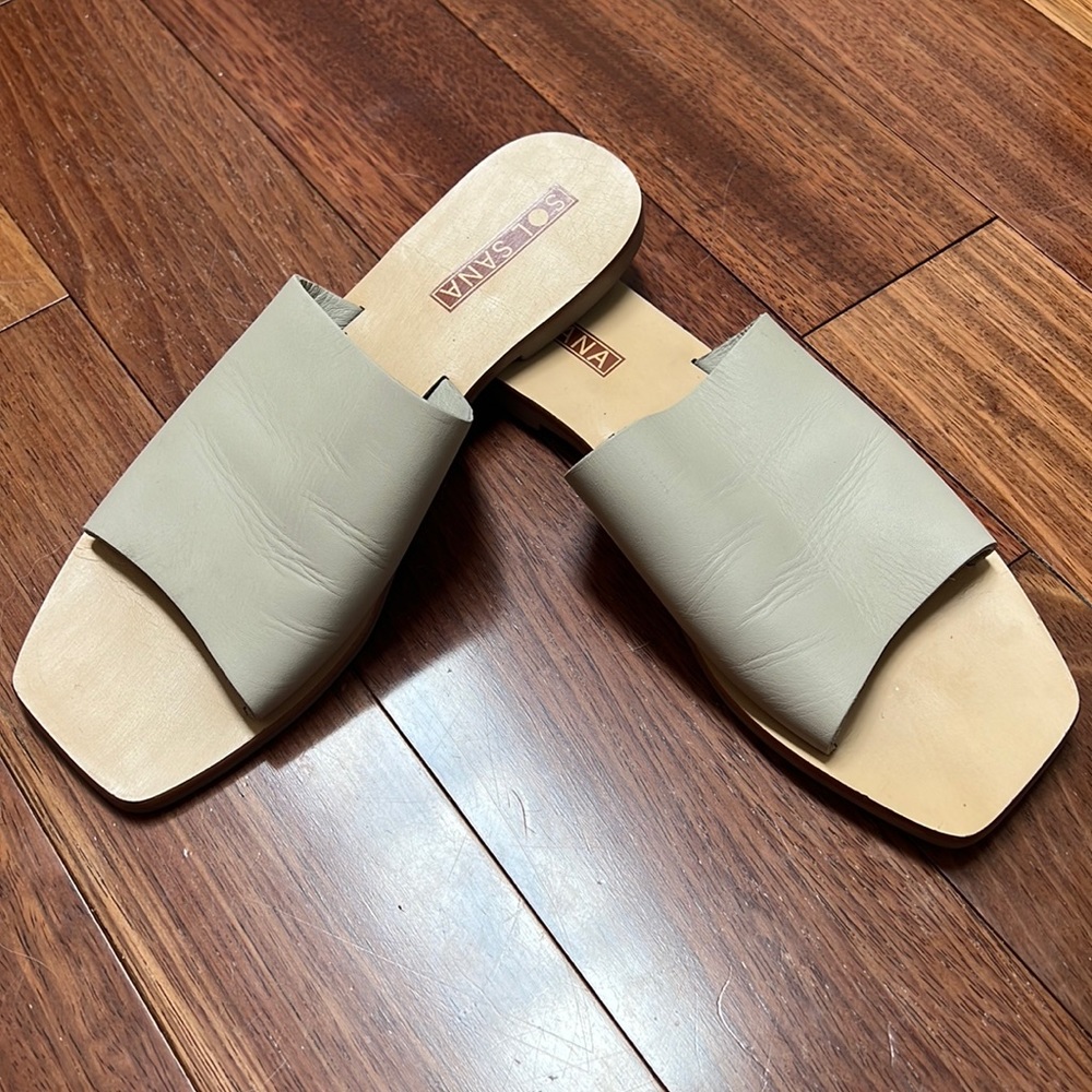 Sol sana slides in birch, excellent condition size 7
